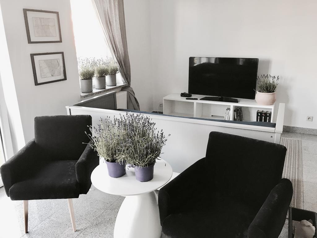 Apartament Lavender Śrem Buitenkant foto